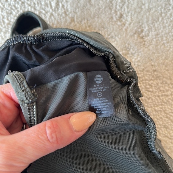 Noli Yoga GI Jane Camo Print Sports Bra Size Medium - Picture 5 of 5